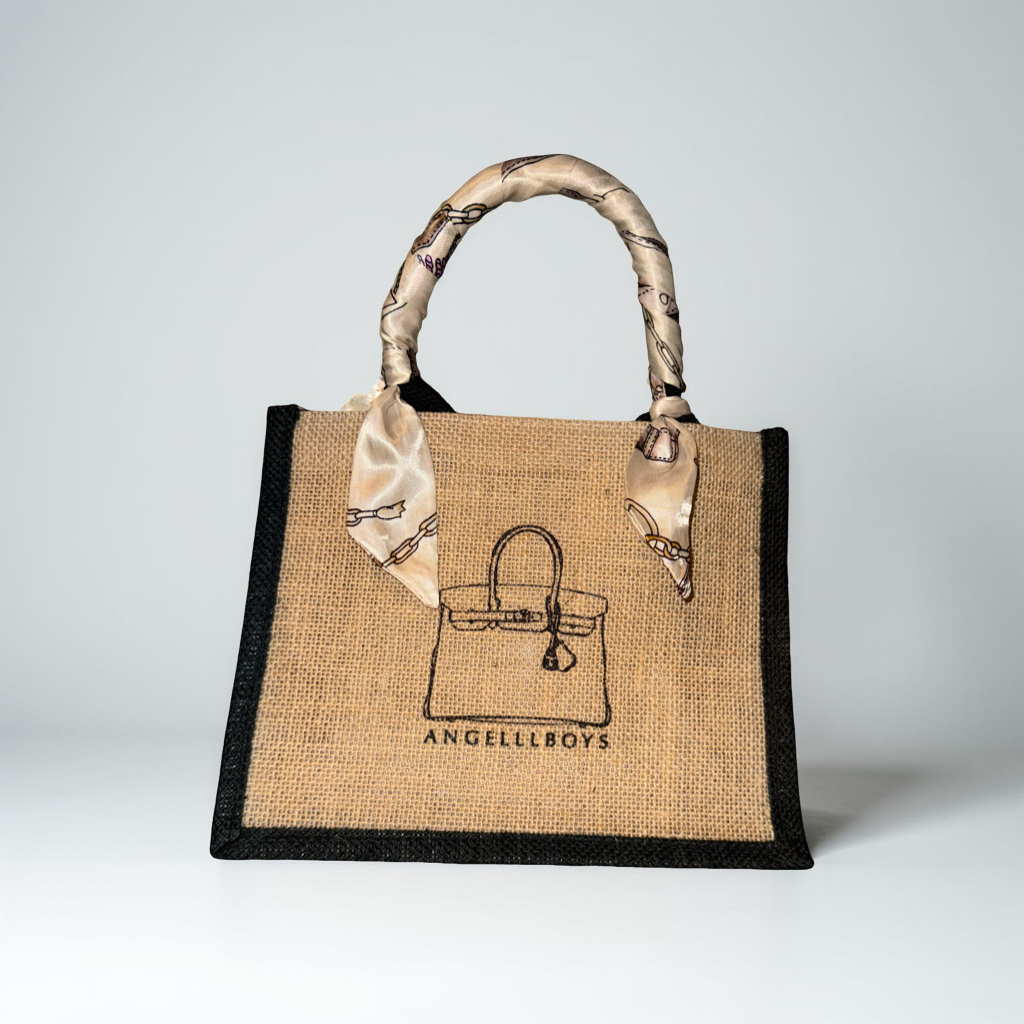 Kensington Romance in Black