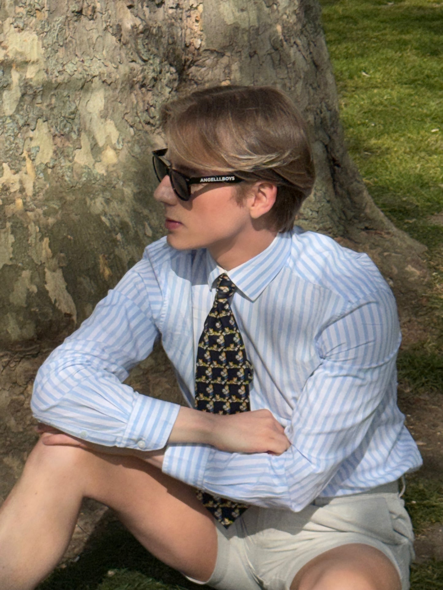 The Boyfriend Sunglasses with iconic angelllboys case