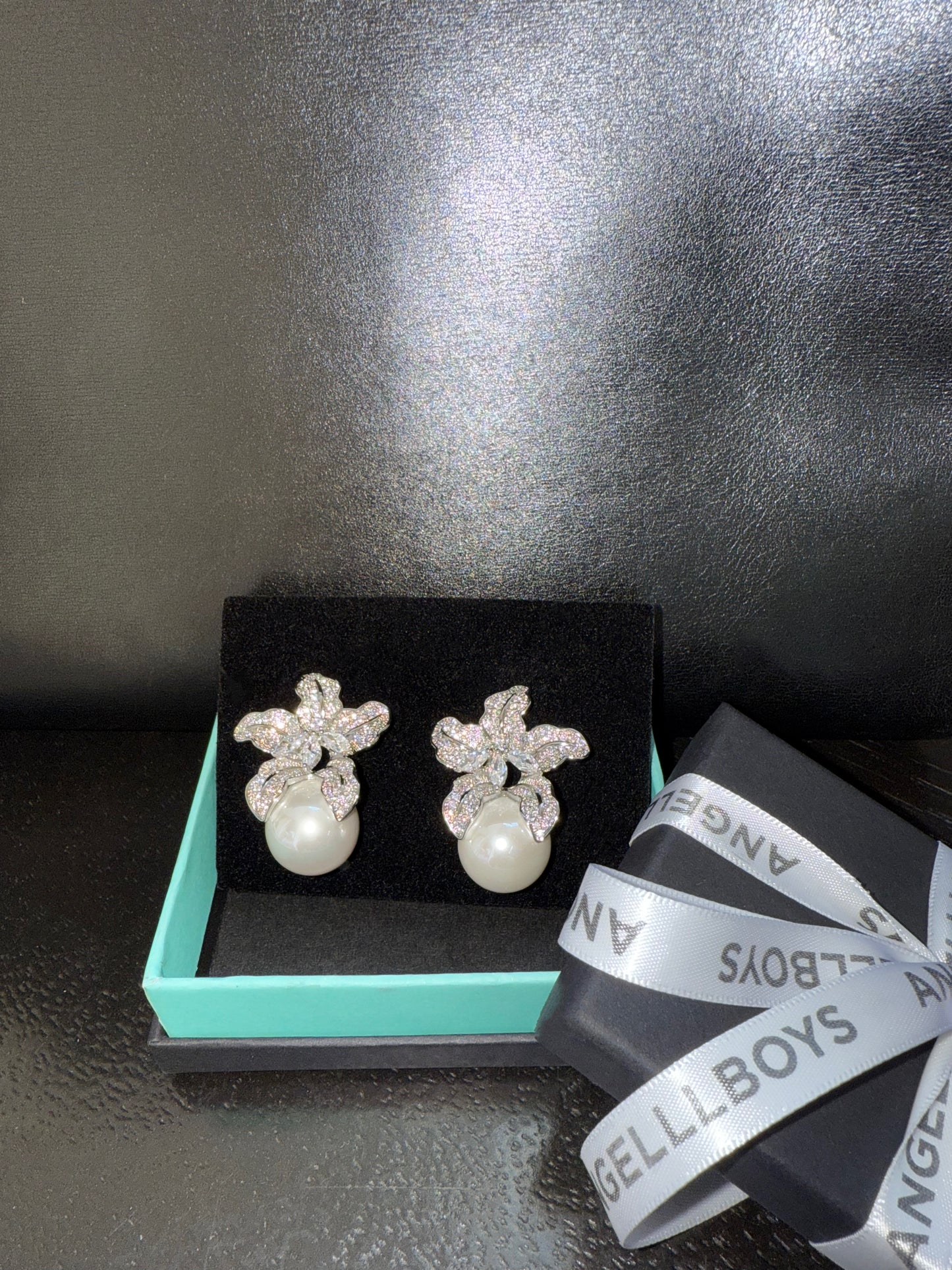 Poetic Pearl Wisteria Earrings in White Diamonds
