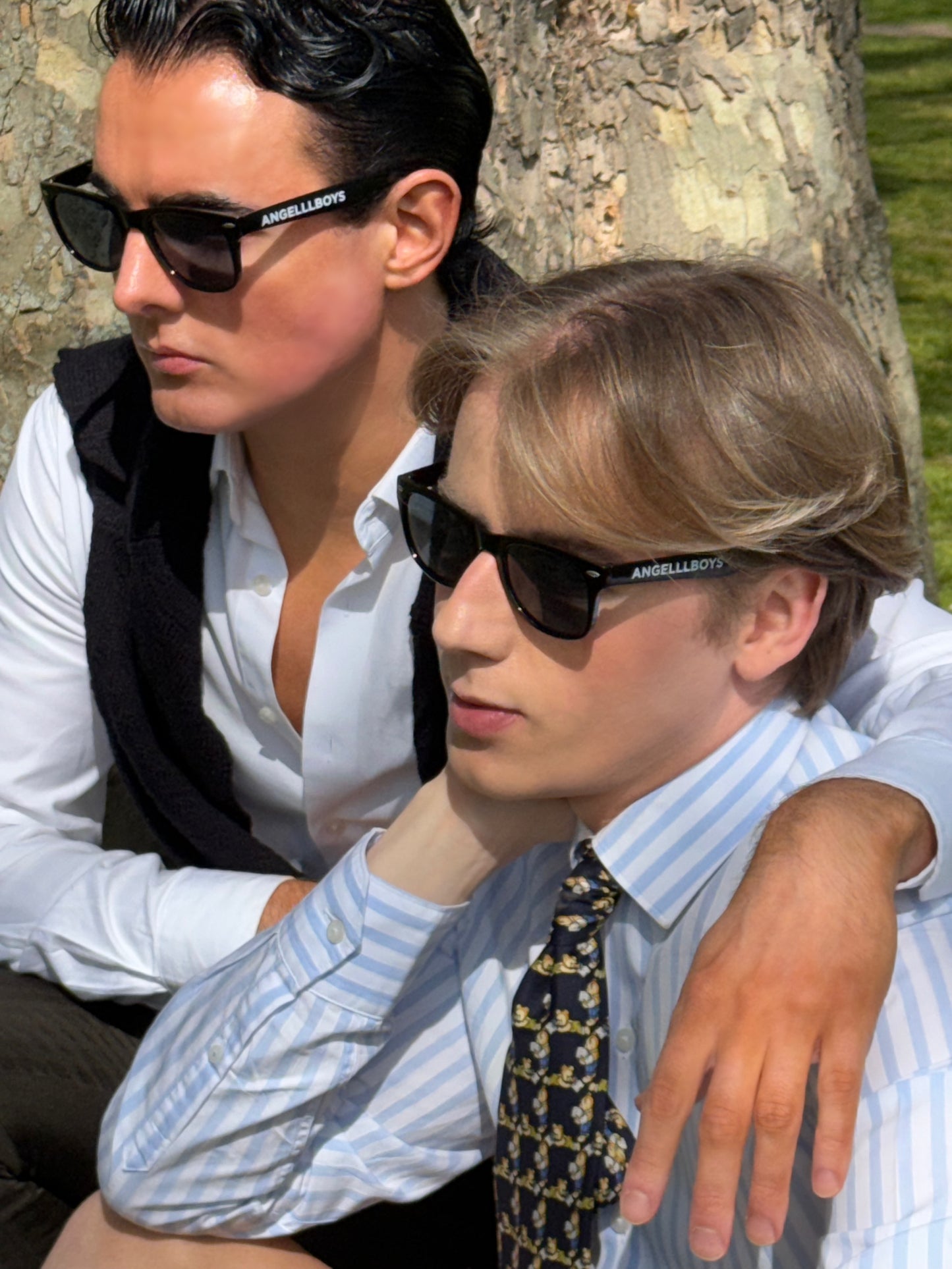 The Boyfriend Sunglasses with iconic angelllboys case