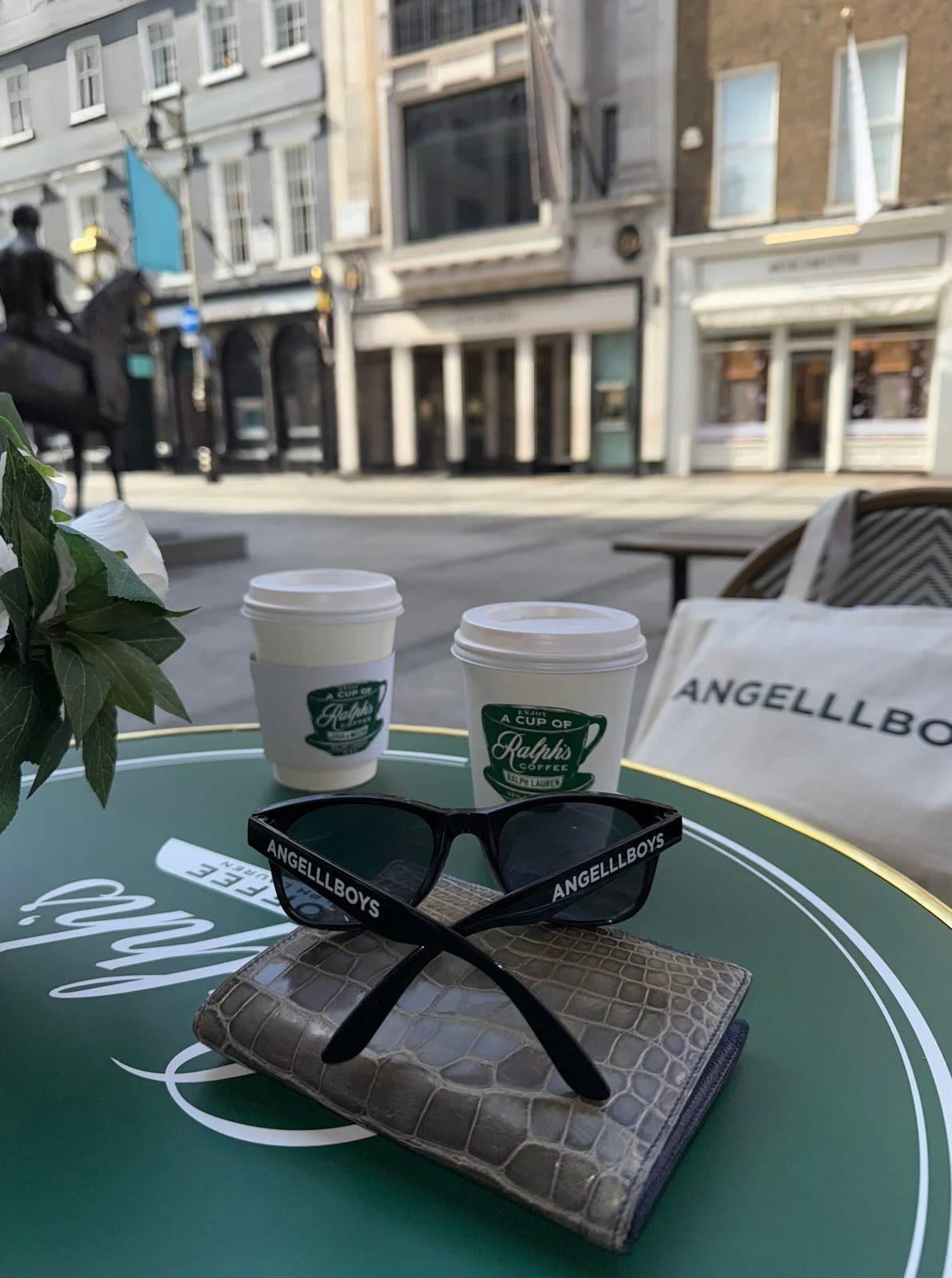 The Boyfriend Sunglasses with iconic angelllboys case