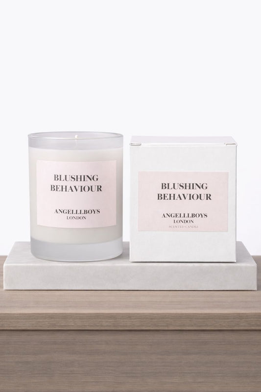 Blushing Behaviour Candle in Amber and Fig