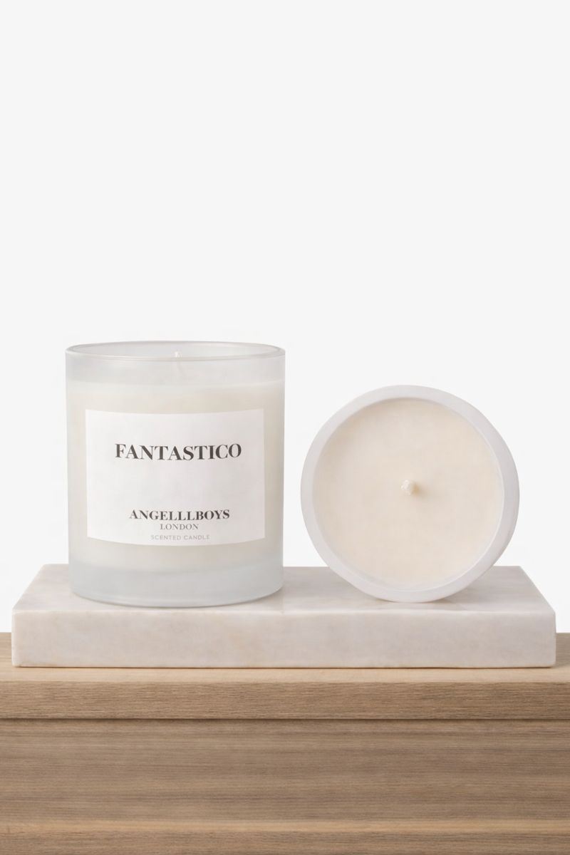 Fantastico Candle in Black Pomegranate