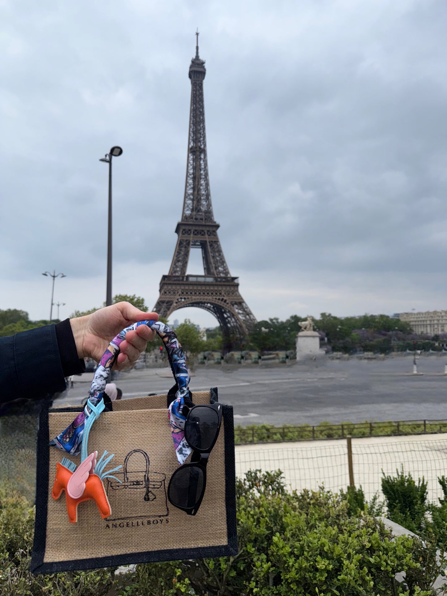 Notting Hill in Paris Bundle including Sunglasses (4pcs)