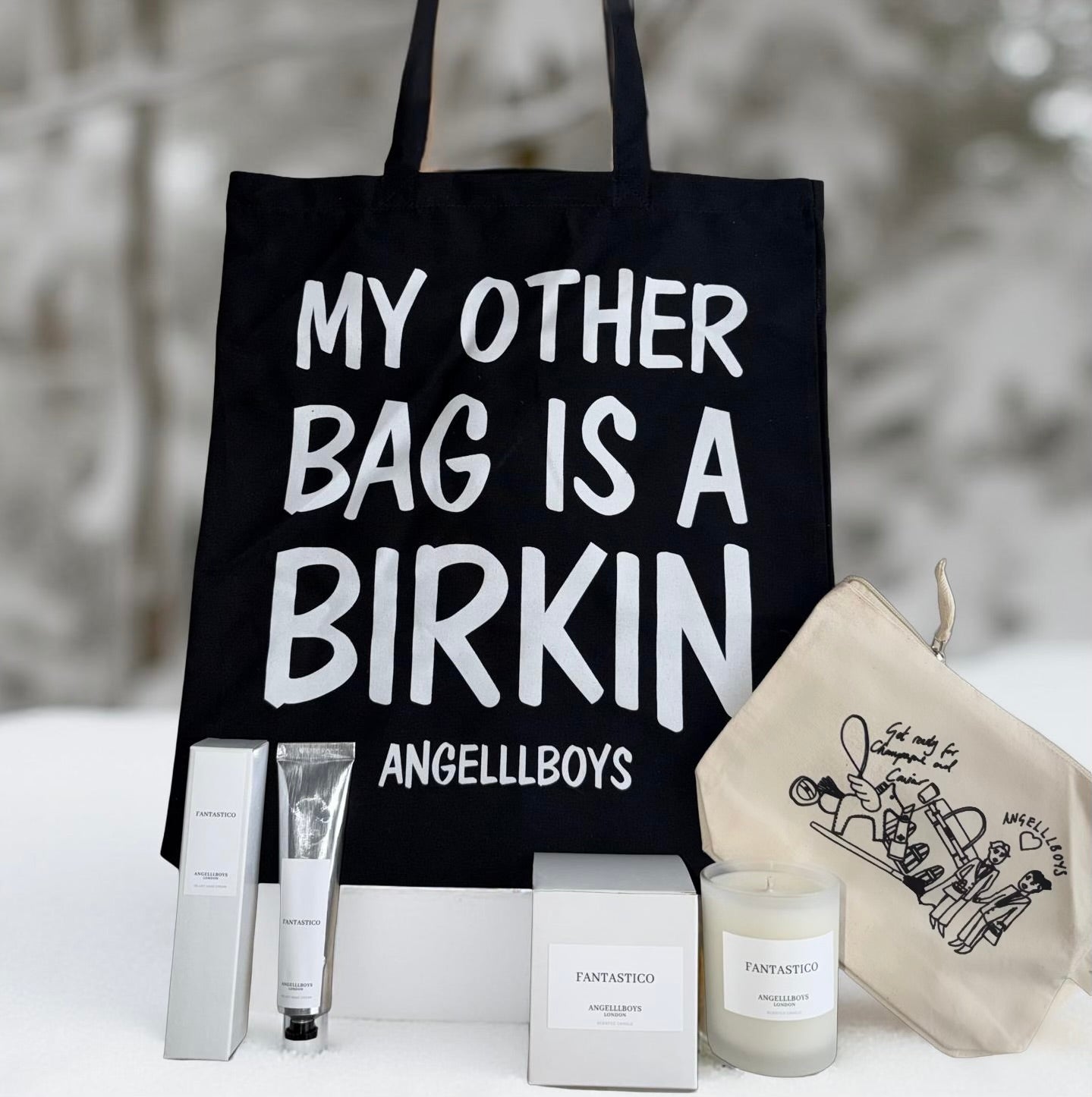 Limited Edition: FANTASTICO Black Pomegranate BUNDLE DEAL 4pcs (tote bag, candle, hand cream & beauty bag)