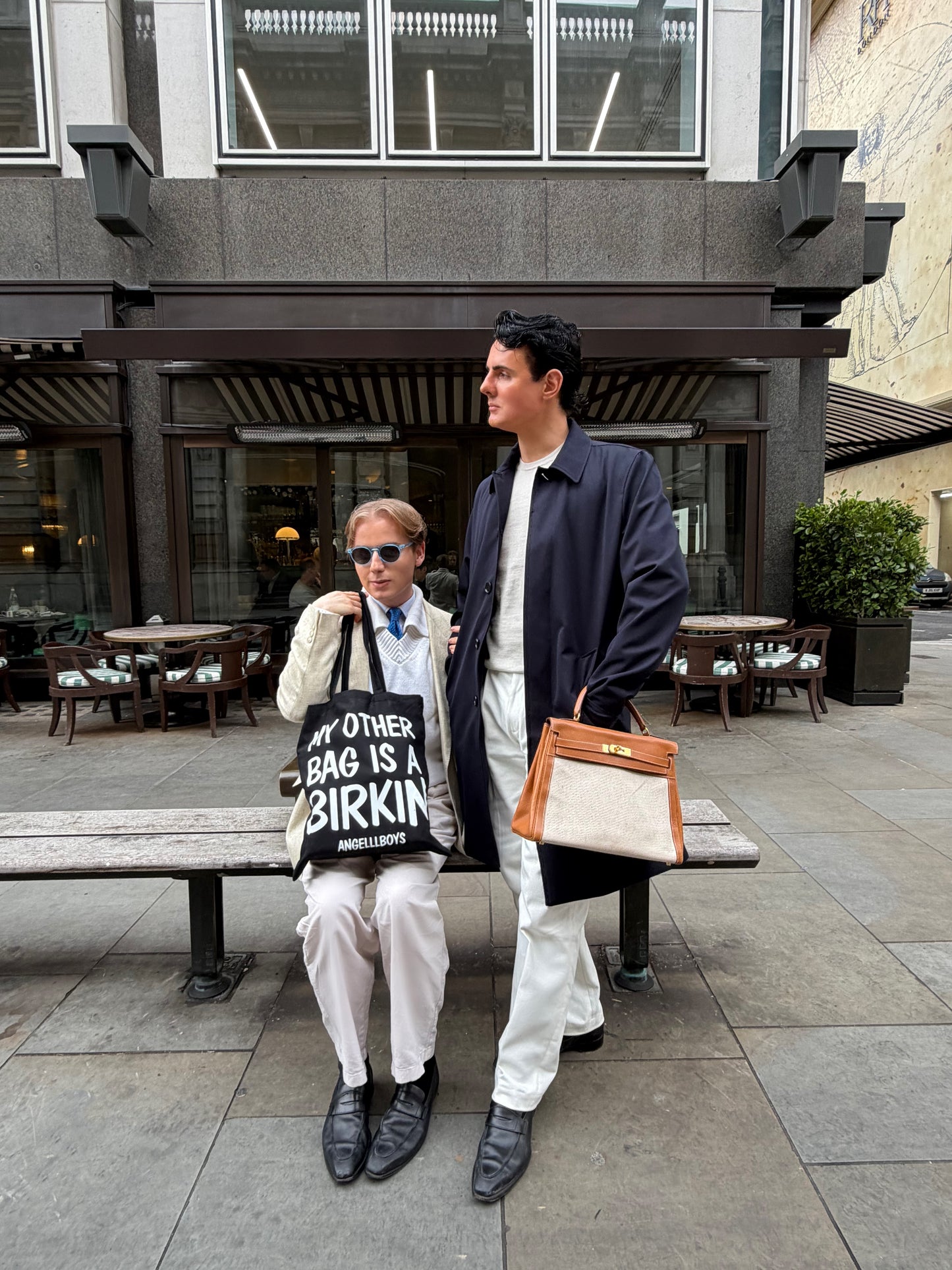 NEW IN: Classic Tote in Black