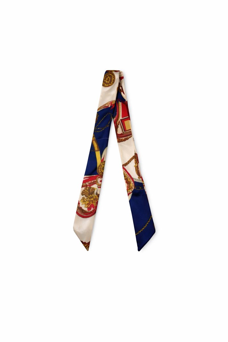 Twilly in Moments in Monaco (x1)