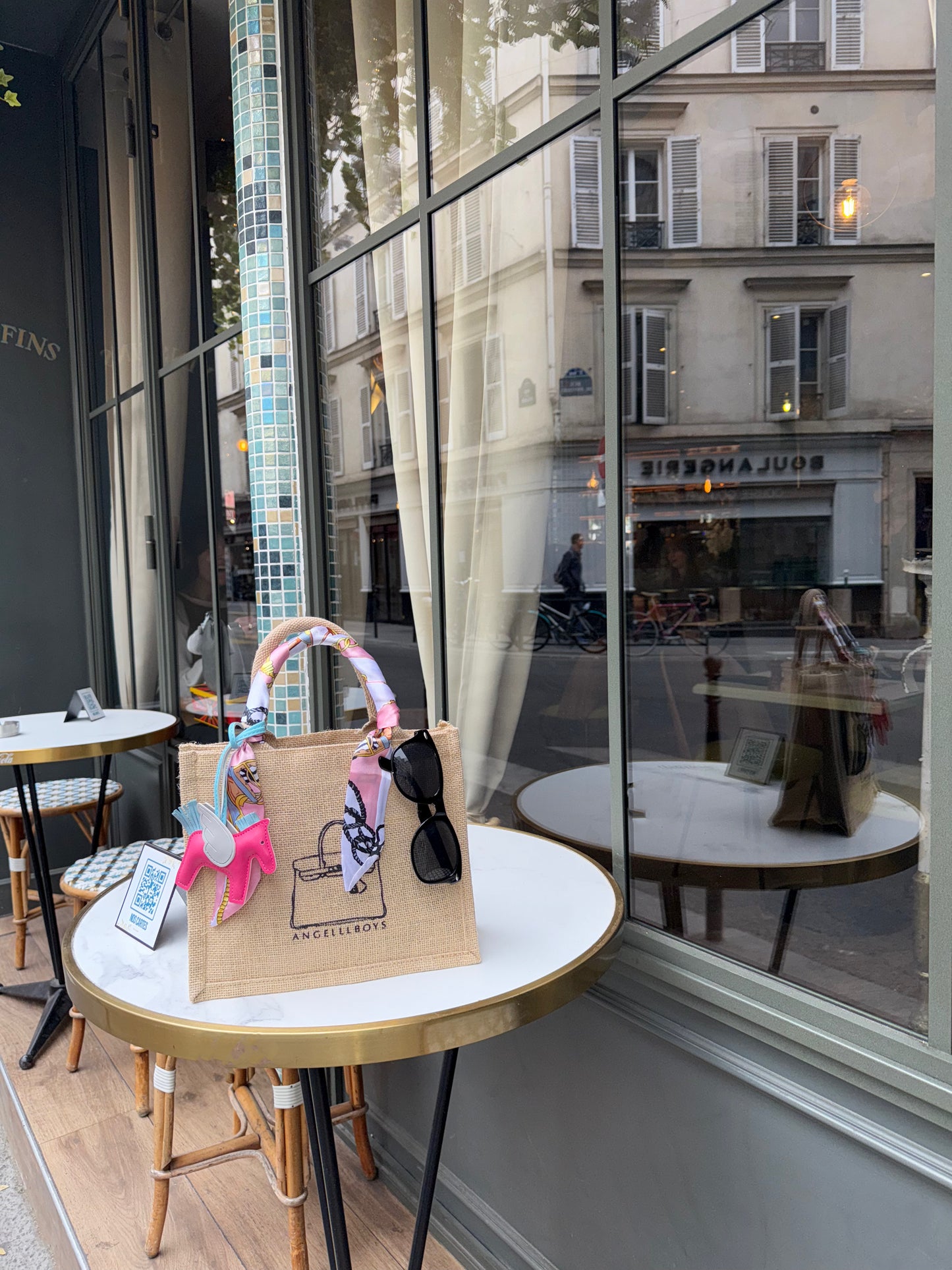 Pink Lady in Paris Bundle including Sunglasses (4pcs) in Natural