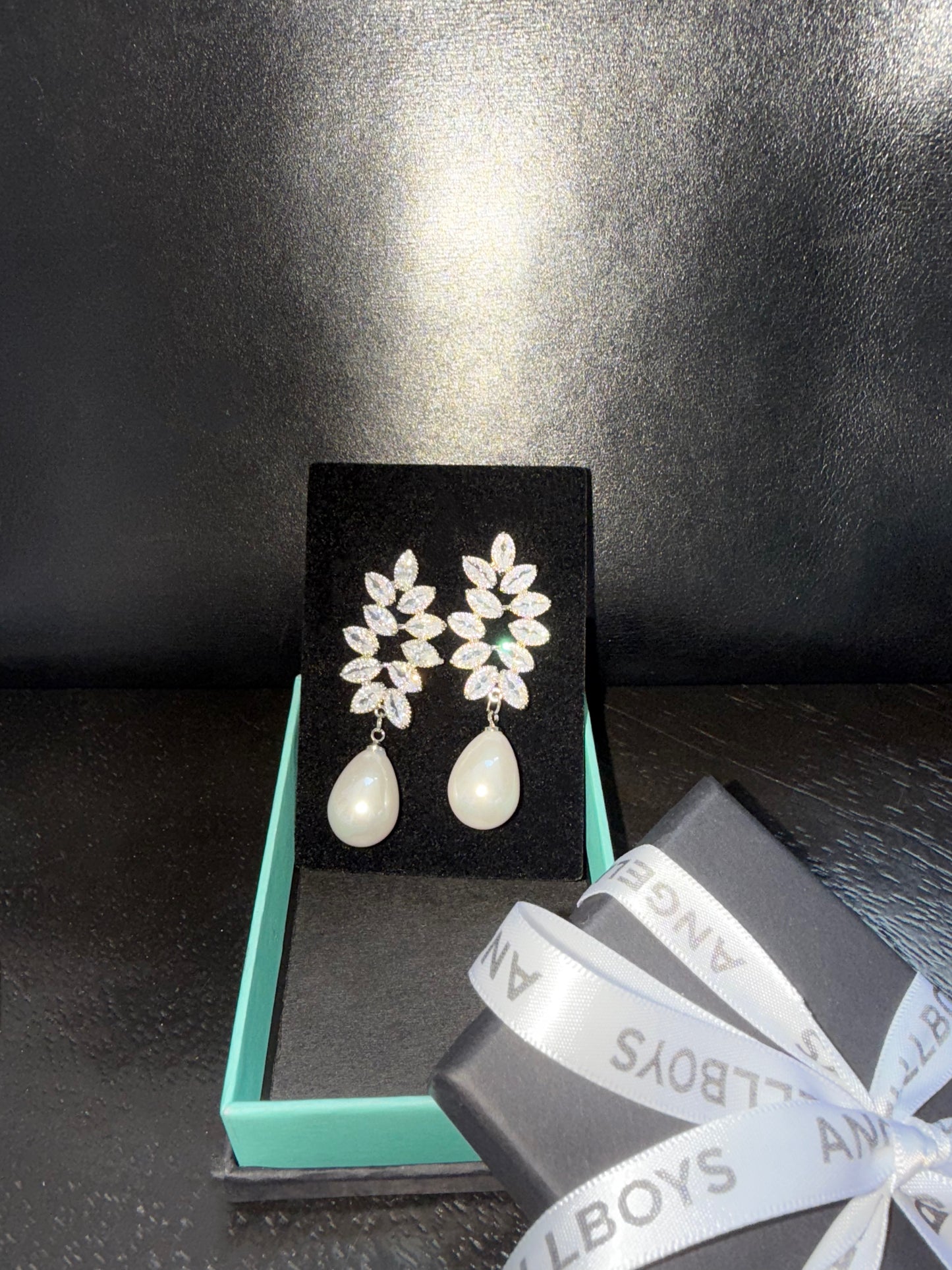 Poetic Pearl Wisteria Earrings in White Diamonds